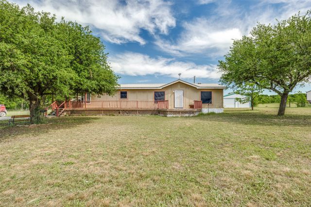843 County Road 4900, Trenton, TX 75490