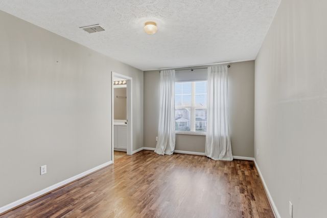 3215 Harpeth Springs Dr, Nashville, TN 37221
