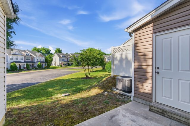 3215 Harpeth Springs Dr, Nashville, TN 37221