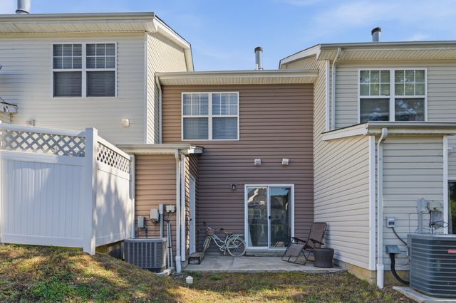 3215 Harpeth Springs Dr, Nashville, TN 37221