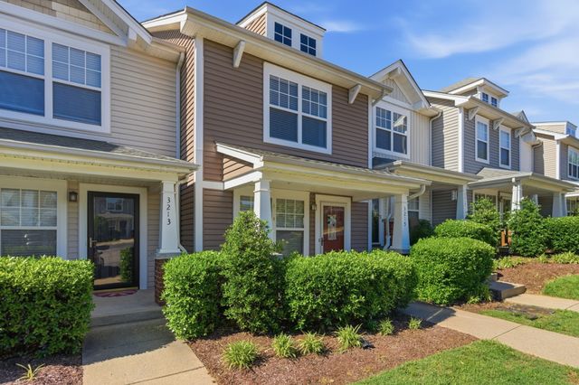 3215 Harpeth Springs Dr, Nashville, TN 37221