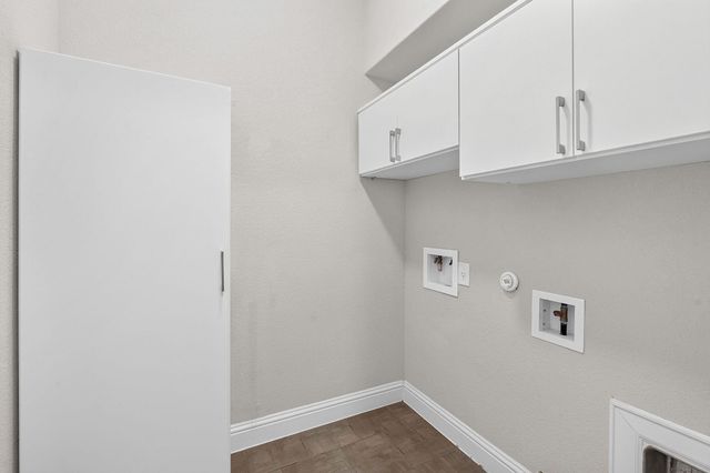 8905 Moccasin PATH, Austin, TX 78736