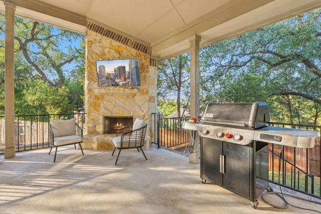 8905 Moccasin PATH, Austin, TX 78736