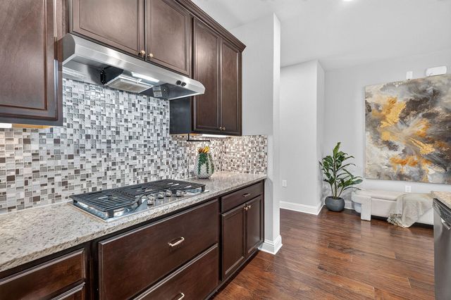 8905 Moccasin PATH, Austin, TX 78736