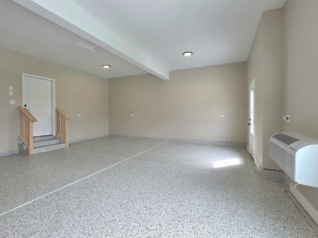 1083 Kinley Drive, New Lenox, IL 60451