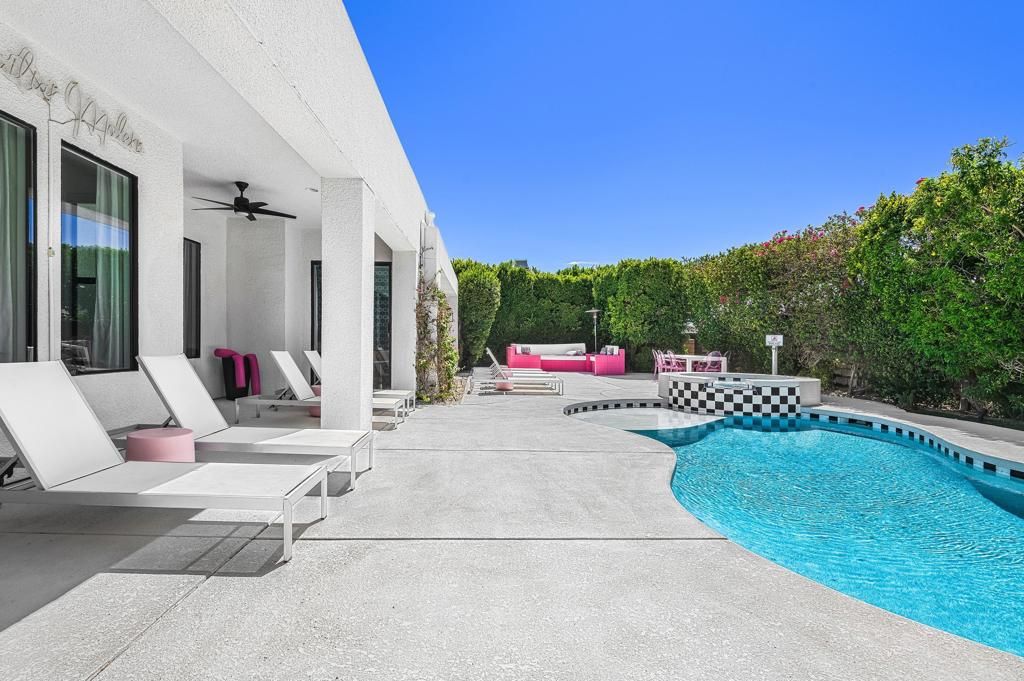 Image 25 of property listing at 1441 Amelia Way, Palm Springs, CA 92262