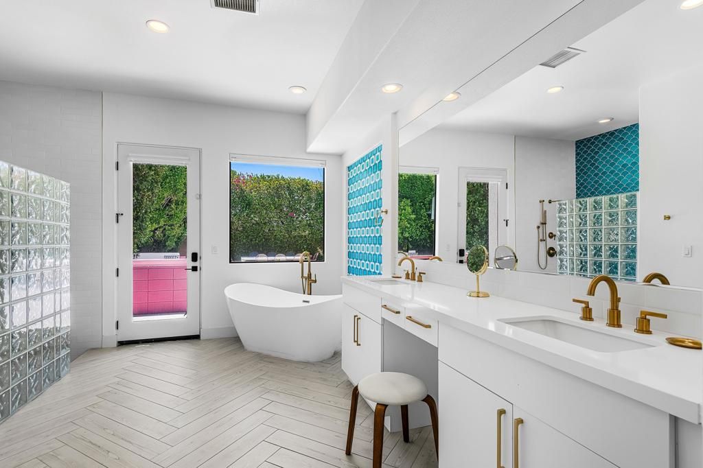 Image 29 of property listing at 1441 Amelia Way, Palm Springs, CA 92262