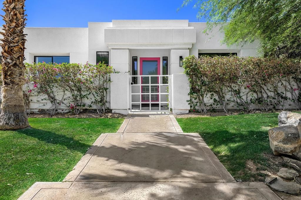 Image 4 of property listing at 1441 Amelia Way, Palm Springs, CA 92262