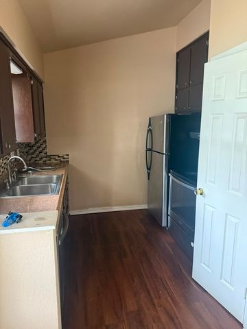 4237 Upland Way, Garland, TX 75042