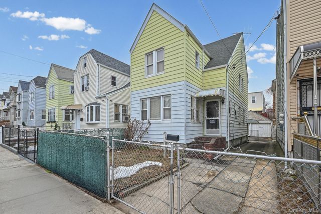 90-21 184th Place, Hollis, NY 11423