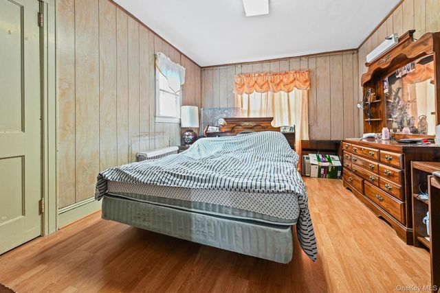 90-21 184th Place, Hollis, NY 11423