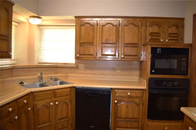 205 Pueblo Drive, Waxahachie, TX 75165