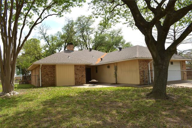 205 Pueblo Drive, Waxahachie, TX 75165