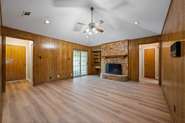 205 Pueblo Drive, Waxahachie, TX 75165