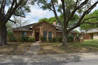 205 Pueblo Drive, Waxahachie, TX 75165