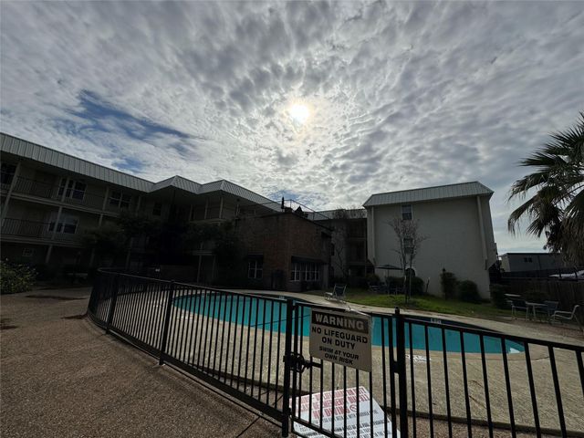 910 Duncan LN 43, Austin, TX 78705