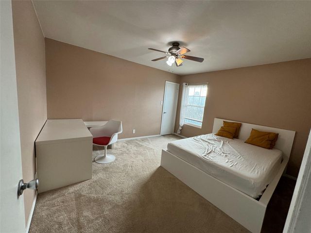 910 Duncan LN 43, Austin, TX 78705