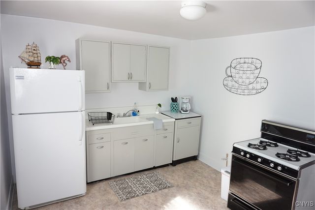 82 West Monroe Street, Little Falls City, NY 13365