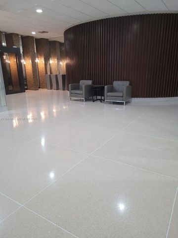 20100 W Country Club Dr 507, Aventura, FL 33180