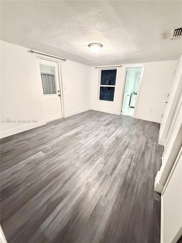 1621 SW 117th Ave, Davie, FL 33325