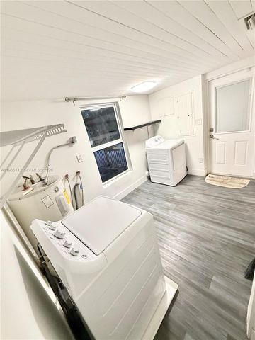 1621 SW 117th Ave, Davie, FL 33325