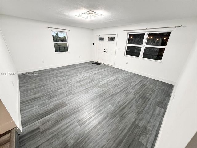 1621 SW 117th Ave, Davie, FL 33325