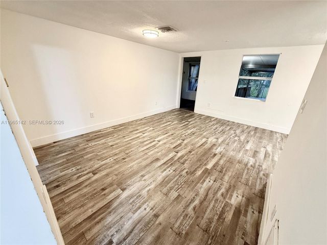 1621 SW 117th Ave, Davie, FL 33325