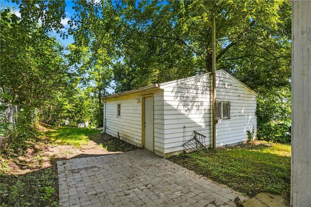 1116 A Avenue NW, Cedar Rapids, IA 52405