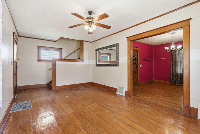 1116 A Avenue NW, Cedar Rapids, IA 52405