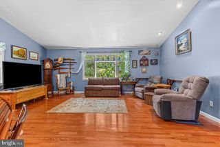 748 MOUNTAIN RD, Shermans Dale, PA 17090