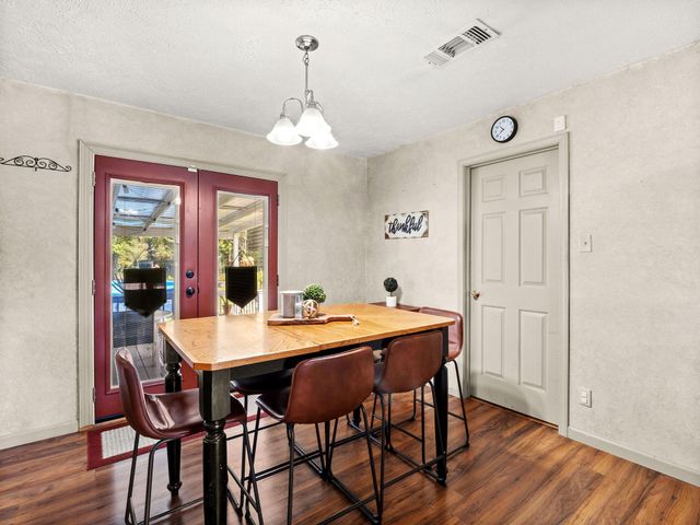 1096 Louisiana 8, Leesville, LA 71446