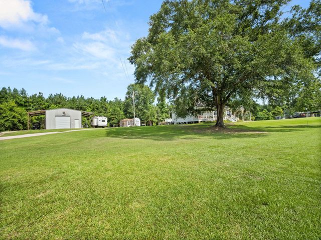 1096 Louisiana 8, Leesville, LA 71446