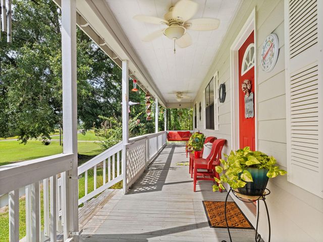 1096 Louisiana 8, Leesville, LA 71446