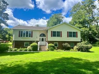 4 Fassitt Drive, Mahopac, NY 10541