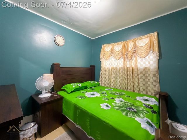 12019 Sobieski Street, Hamtramck, MI 48212
