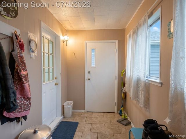 12019 Sobieski Street, Hamtramck, MI 48212
