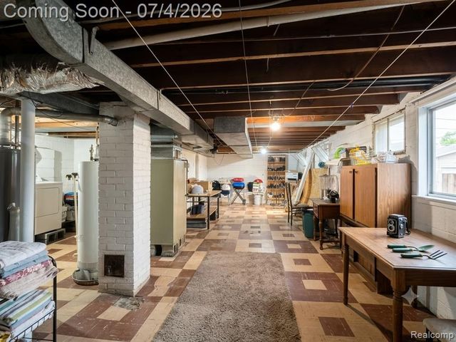 12019 Sobieski Street, Hamtramck, MI 48212