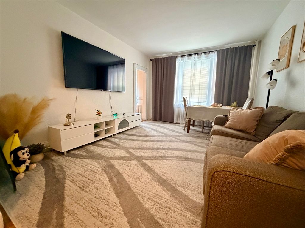 90 Kilsyth 24, Boston, MA 02135