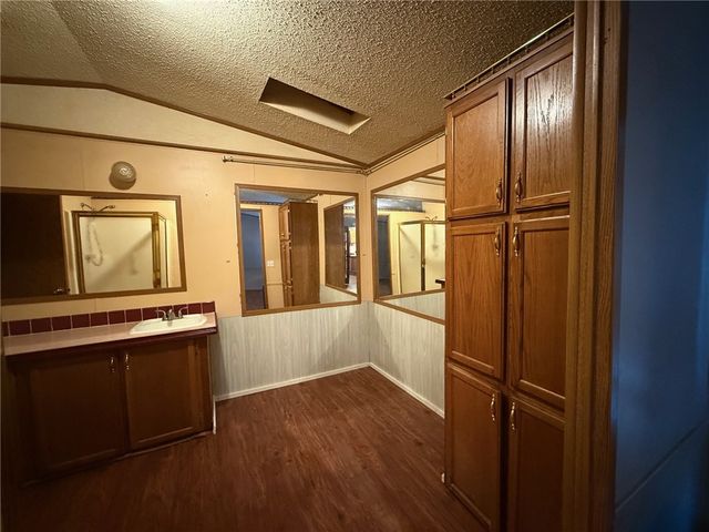 16133 Walnut Ridge Road, Kansas, OK 74347