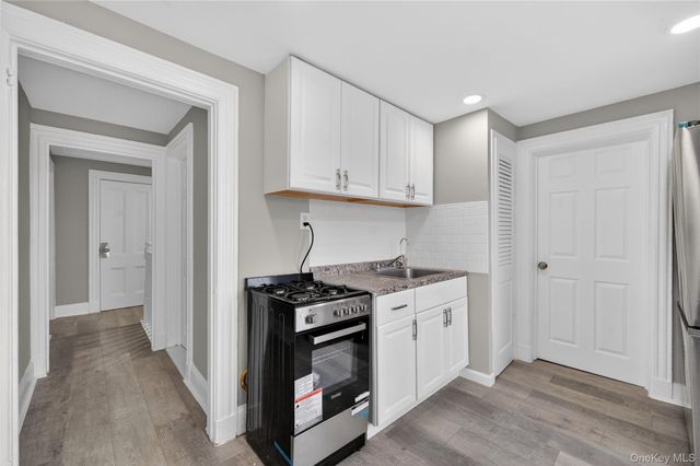 21 Maple Avenue, Port Jefferson, NY 11776