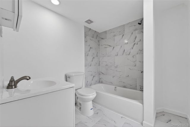 21 Maple Avenue, Port Jefferson, NY 11776