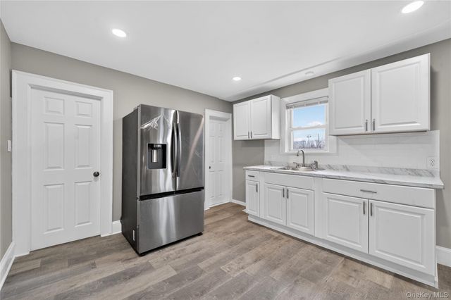 21 Maple Avenue, Port Jefferson, NY 11776