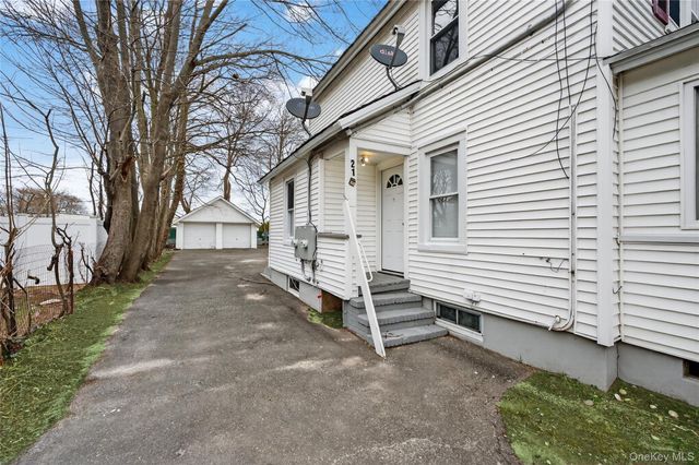 21 Maple Avenue, Port Jefferson, NY 11776