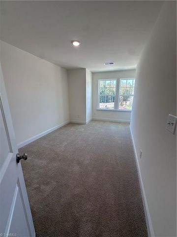 1226 Hammond Drive, Mebane, NC 27302