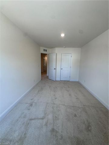 1226 Hammond Drive, Mebane, NC 27302
