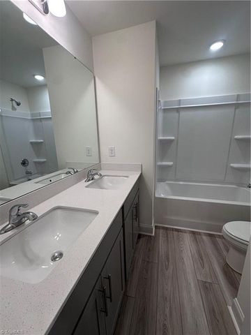1226 Hammond Drive, Mebane, NC 27302