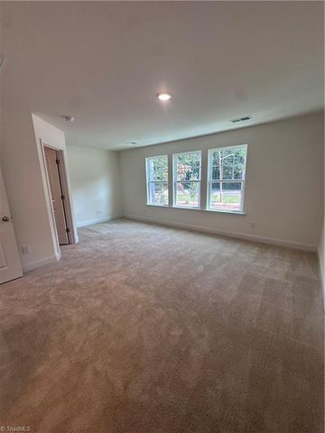 1226 Hammond Drive, Mebane, NC 27302