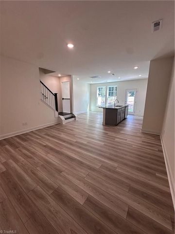 1226 Hammond Drive, Mebane, NC 27302