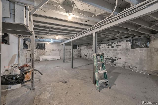 20035 Coventry Street, Highland Park, MI 48203