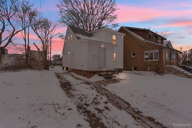 20035 Coventry Street, Highland Park, MI 48203